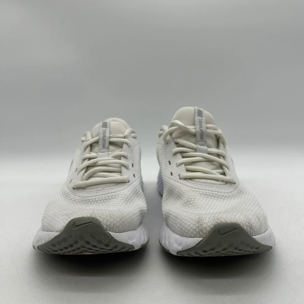 Nike BQ3207-100 Womens Size 9.5 Revolution 5 Sneaker Pure Platinum Running Shoes